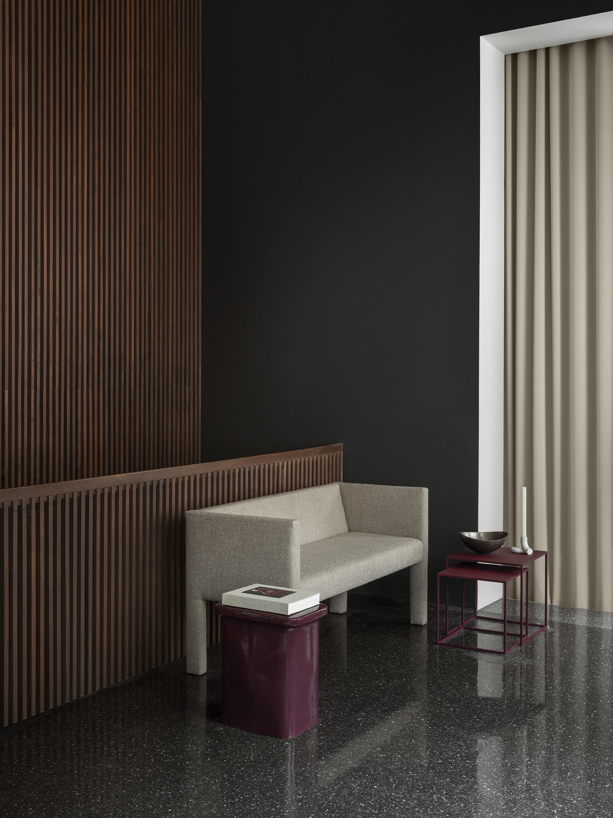 SITTA Sitzlounge, aménagée avec différents meubles design